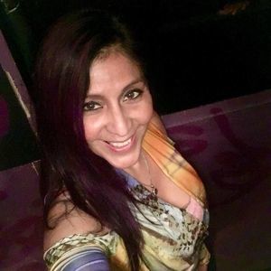 Meet your Posher, Cynthia